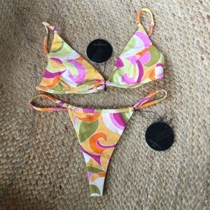 NWT SOMMER SWIM BIKINI SIZE SMALL